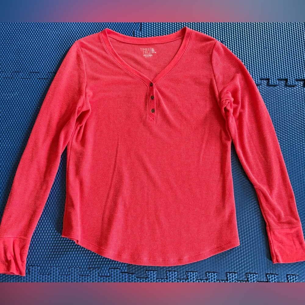 Women's pink long sleeve sweater
